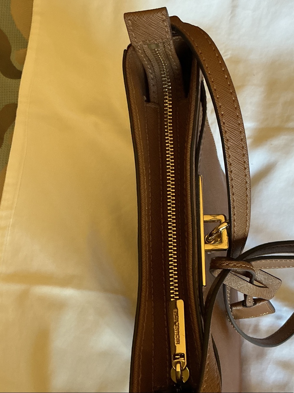 Michael Kors Light Brown Hamilton Leather Crossbody Bag - Picture 7 of 9